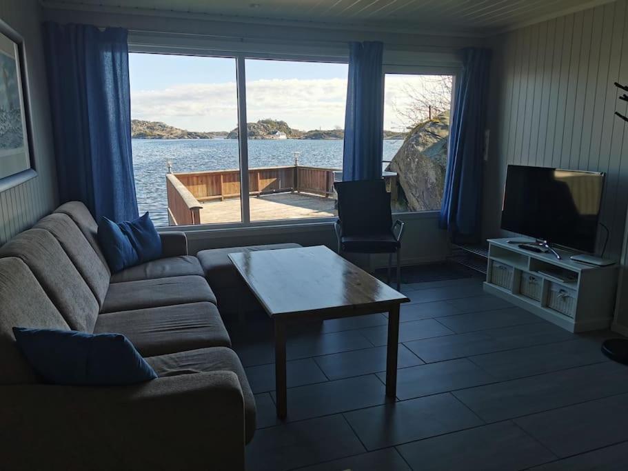 Ferie Pa Bryggekanten I Kristiansand, Flekkeroy ภายนอก รูปภาพ